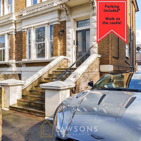 Stylish Living By Lawsons - 3 En Suites Windsor Bagian luar foto