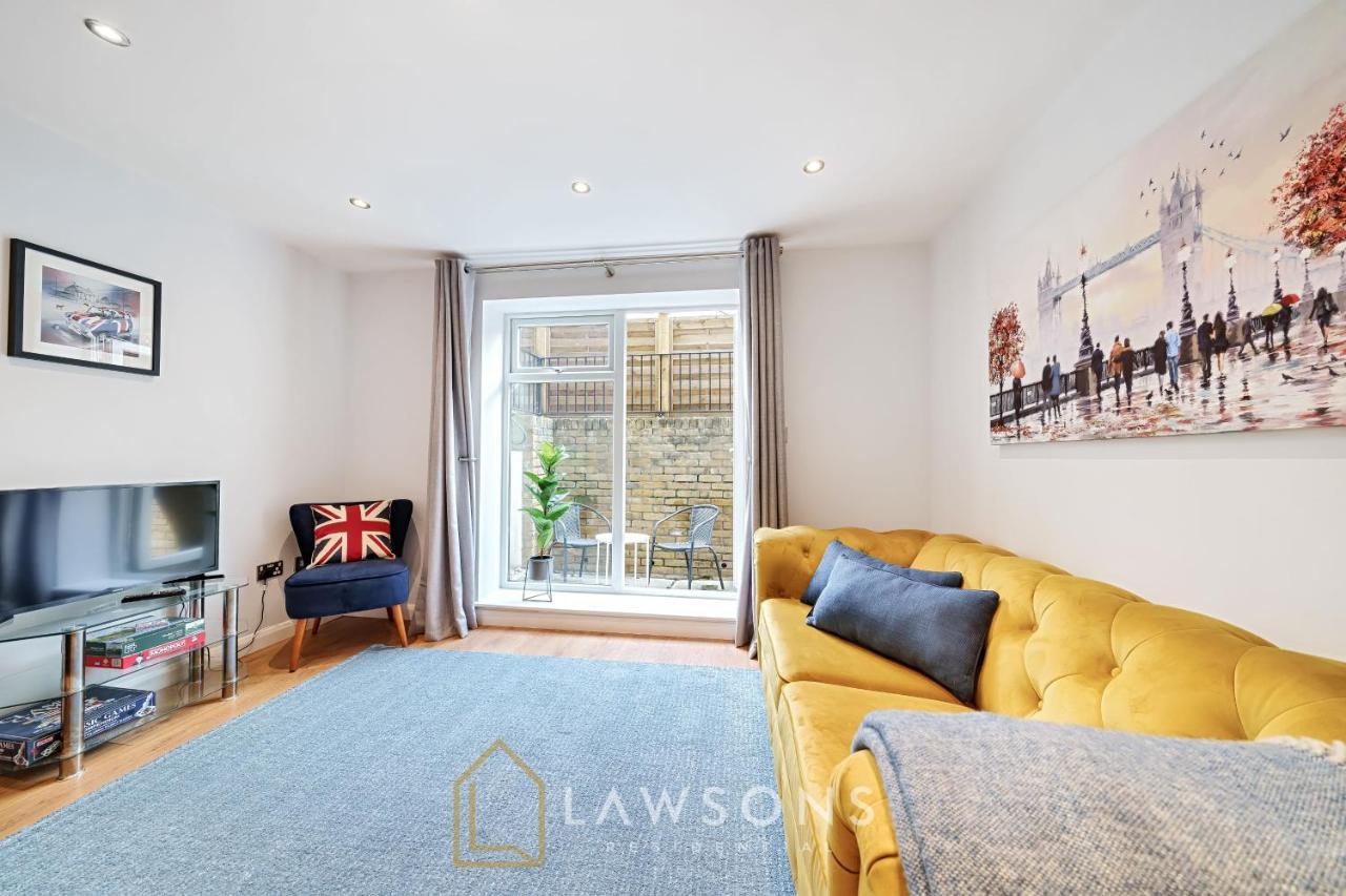 Stylish Living By Lawsons - 3 En Suites Windsor Bagian luar foto